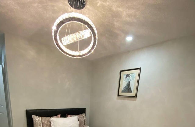 Very spacious & elegant 2000 sqft 3 bedroom townhome.