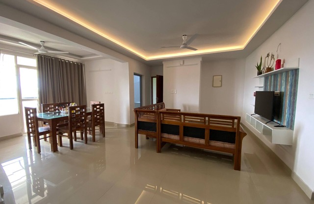 Veu Ragamalika Apartment with Fully Equipped Kitchen, Balcony & Caretaker