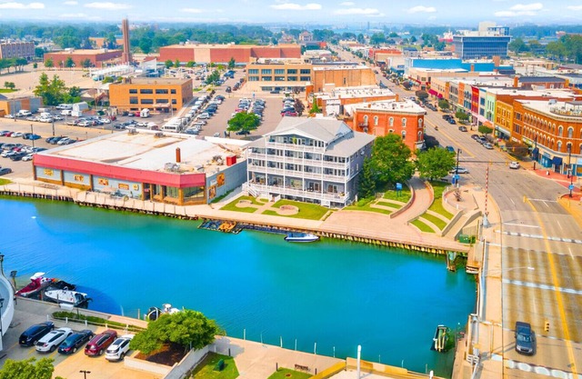 Vibrant Luxe on the River