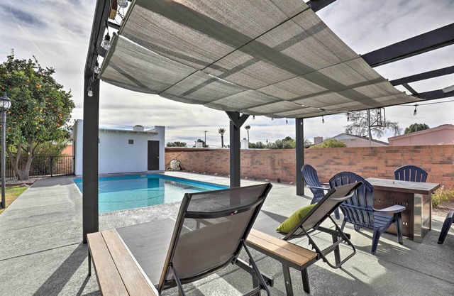 Vibrant Tucson Home: Pool, Hot Tub & Fire Pit