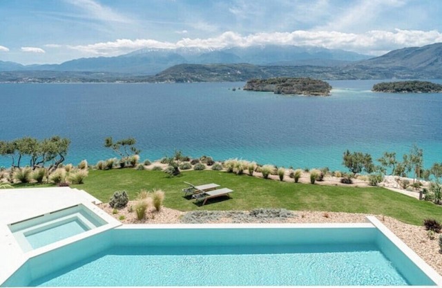 Vicky's Island View