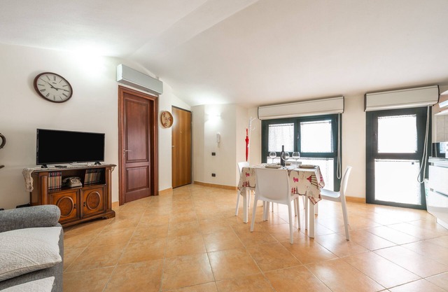 Vico 1° Sulis Apartment 5 with Private Terrace, Wi-Fi and Air Conditioning