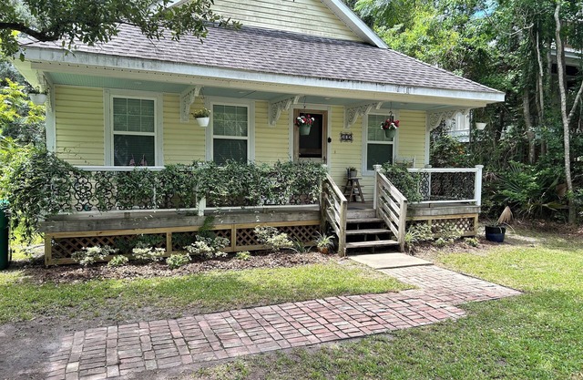 Victorian style cottage