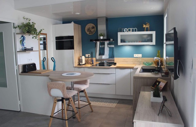 VIEUX BOUCAU CITY CENTER, BEAUTIFUL 1-BR APARTMENT