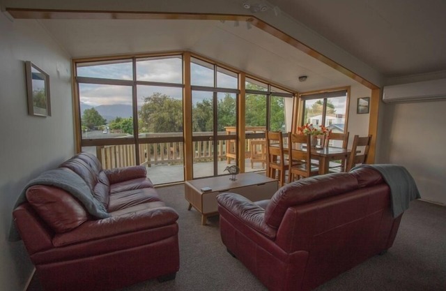 ☆View On Worsley!★Kiwiana styled accomodation☆