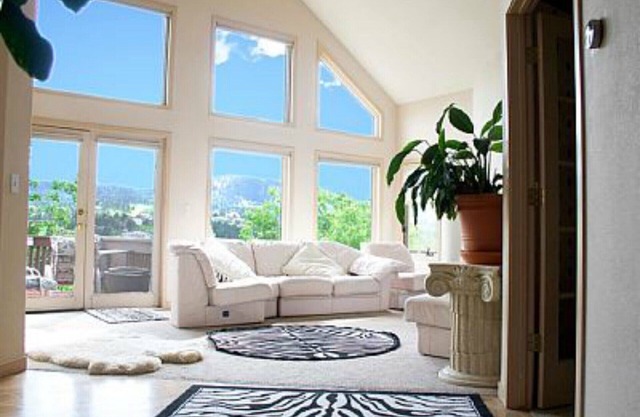 VIEWS-LUXURY-REDROCKS CONCERTS-SKI-CASINOS-HOUSE ON SIDE MNT - GREAT VIEWS