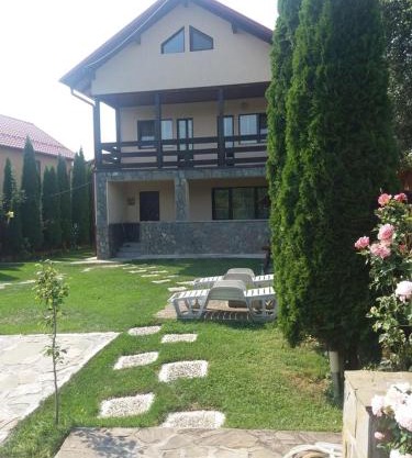 VILA ROXANA