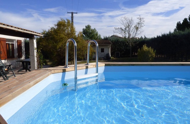 VILLA 6 PERS 120M², CLOSED PROPERTY 1000m², POOL, IN THE HEART OF CATHAR COUNTRY