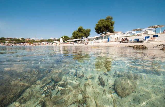 Villa 90 mt from 2 beautiful white beaches with crystal clear sea