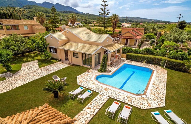Villa Almyros by Villa Plus