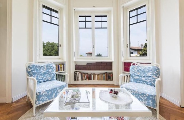 Villa Angela With Pool And Lake View