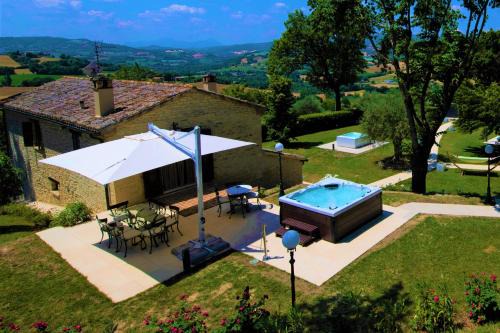 Villa Anna heated pool two outdoor jacuzzi and sauna