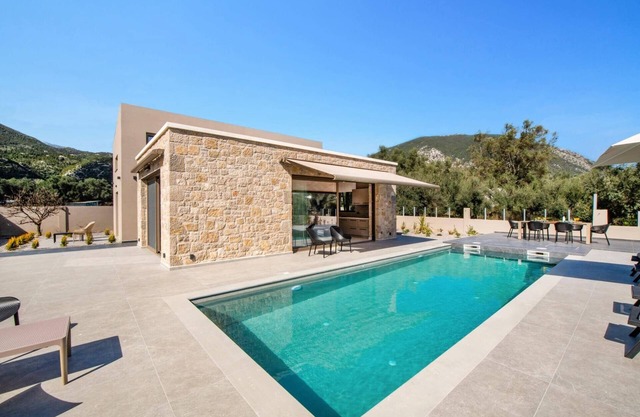 Villa Anthelia by Villa Plus