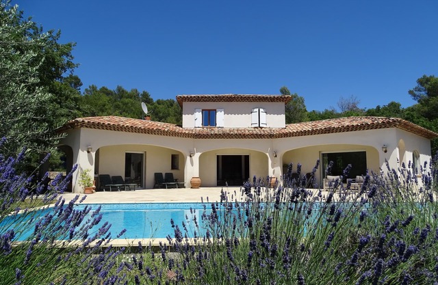 Villa au Petit Bonheur, 30 minutes from the sea