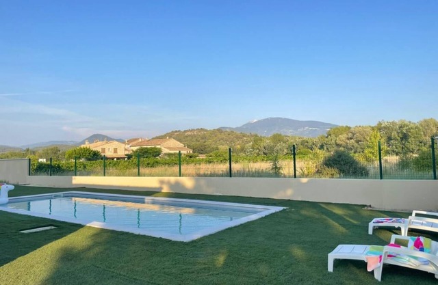 Villa Avec Piscine - Le Crestet à 5 mn de Vaison