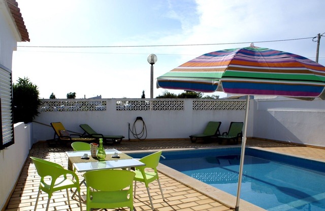 Villa "Avó Vitoria" with private pool and free Internet