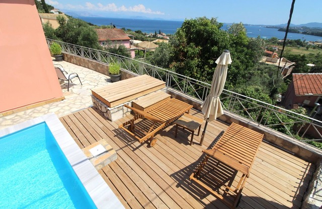 VILLA BELVEDERE Superb Ipsos bay Views,private pool, 400 mt of the beach!nn