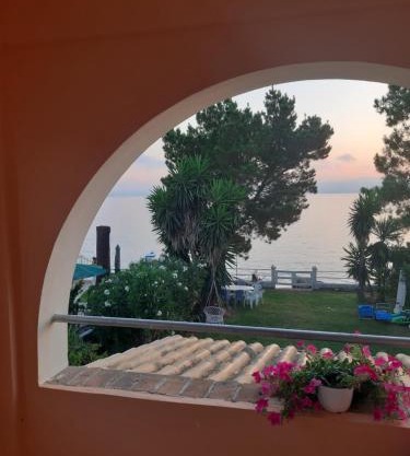 Villa By The Sea - Βίλα Πάνω στη θάλασσα