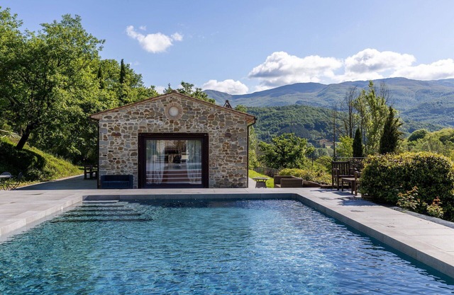 Villa Casentino - Large Country House with private swimming pool in Capolona, Tuscany