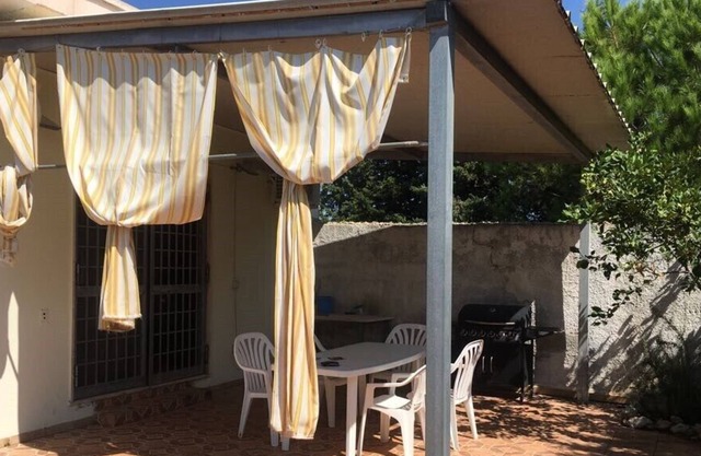 VILLA CASTIGLIONE - 8 BEDS 200 MT FROM THE SEA