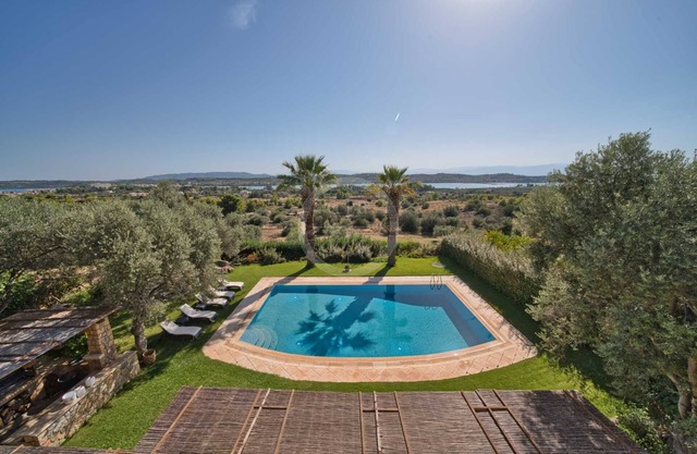 Villa Clementine is a luxurious accomodation for up to 11 guests