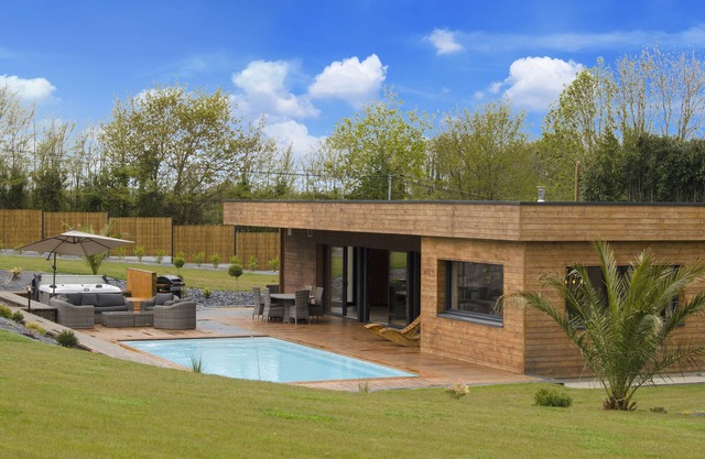 Villa Cosy, Pool, Spa, Relaxation Area (Sauna & Hammam) 8 km from the beaches!