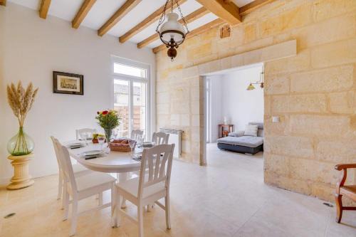 Villa de caractère au centre de Saint Emilion