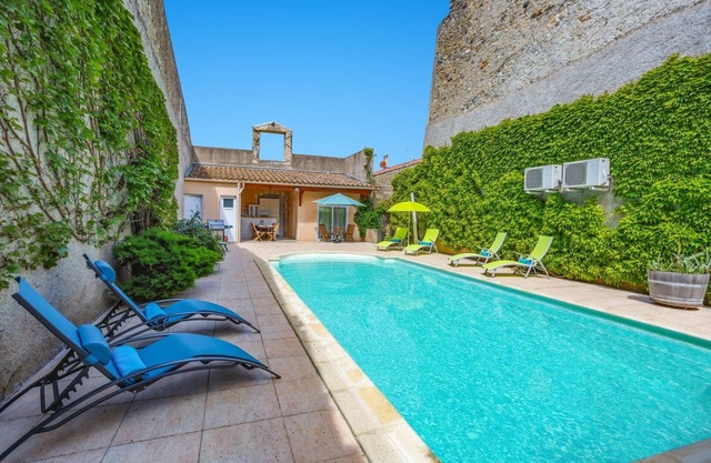 Villa de la Cloche by Villa Plus