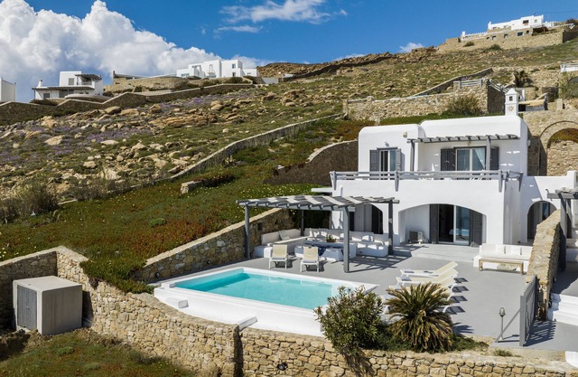 Villa Dios is a Traditional and Elegant Villa in Houlakia with a Private pool