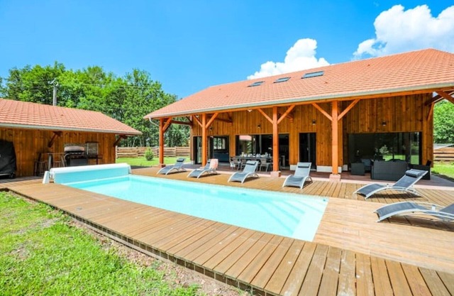 Villa du Born 4 Piscine Chauffée x 10 Personnes