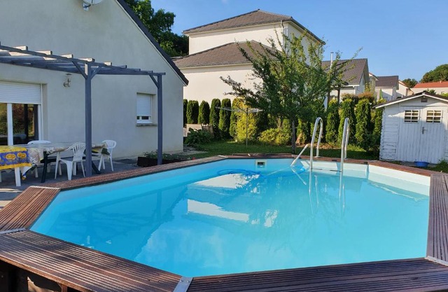 Villa du pic vert 105m2 , 4 chambres de plain-pied avec piscine à Montfaucon