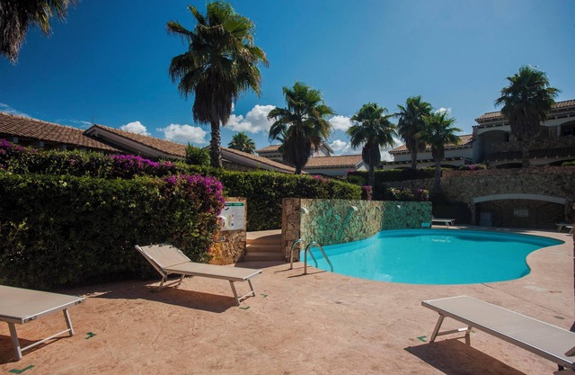 Villa Elegance Sabrina near the Beach with Pool, A/C, Garden & Terrace
