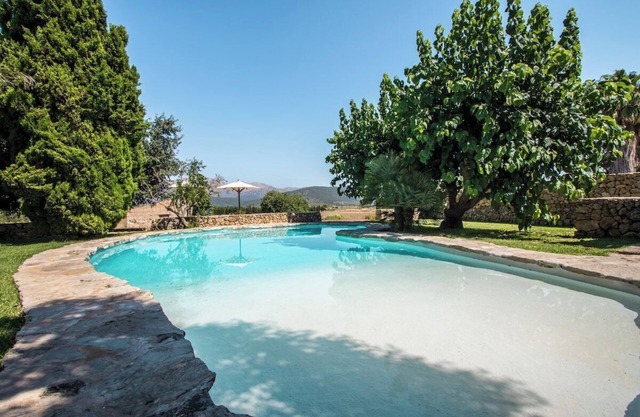 Villa Es Rafal near Buger By home villas 360