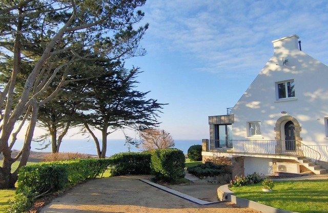 Villa FEUNTEUN on the ocean!