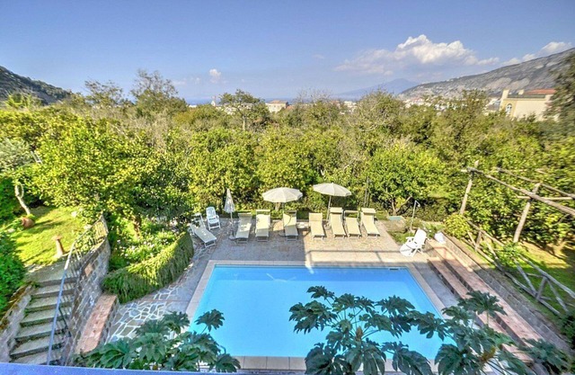 Villa Fillide A: A cozy apartment surrounded by a lemon and orange garden, with Free WI-FI.