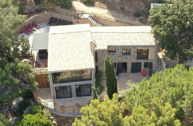 VILLA CASANOVA - FROM 2 TO 4 PERSONS