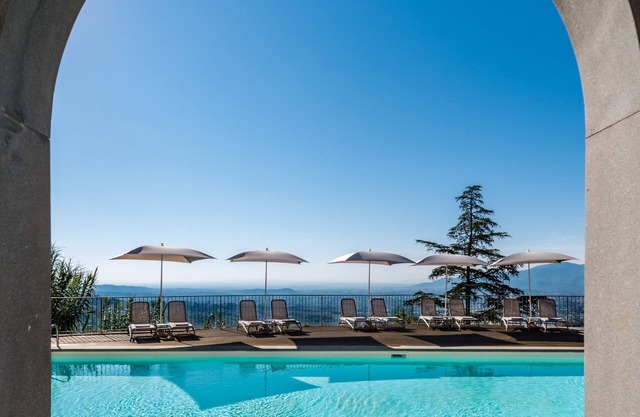 VILLA GUINIGI EXCLUSIVE RESIDENCE & POOL