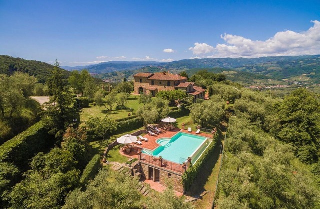 Villa I Grilli - Seven Bedroom Villa, Sleeps 15