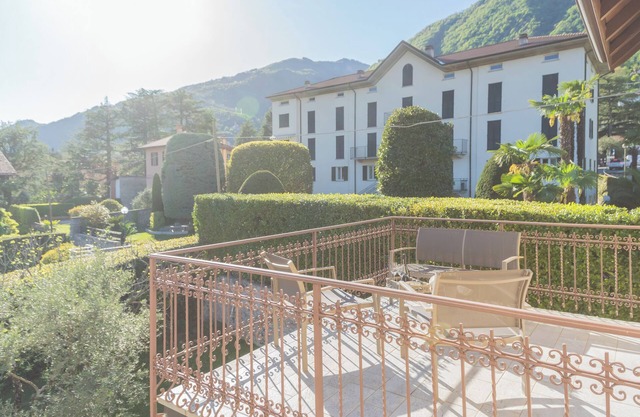 Villa Ida - Three Bedroom Villa, Sleeps 7