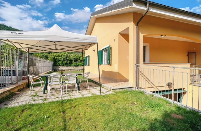 Villa 'Il Frutteto 48' with Private Terrace and Wi-Fi