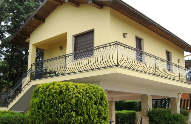 Villa in an exclusive area surrounded by nature and a few steps from the sea
