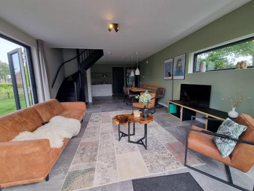Villa in Balk with Private Jetty on Slotermeer, cleaning included
