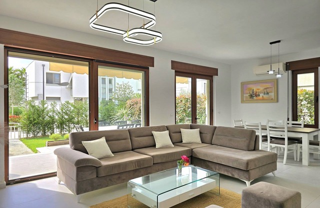 Villa in Gjiri Lalzit by Rock Beach