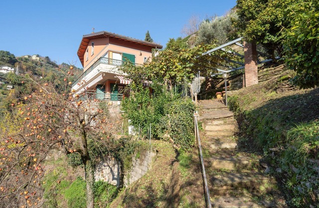 Villa in Montignoso with 3 bedrooms sleeps 7
