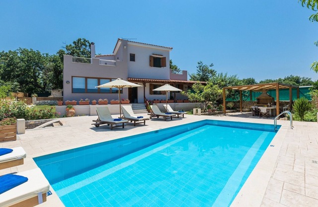 Villa in Prines with Private Pool & BBQ
