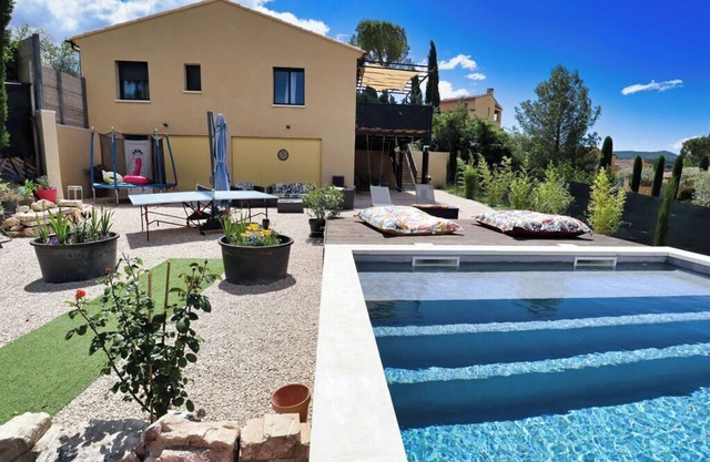 Villa in the heart of the Luberon in the Vaucluse ideal for families