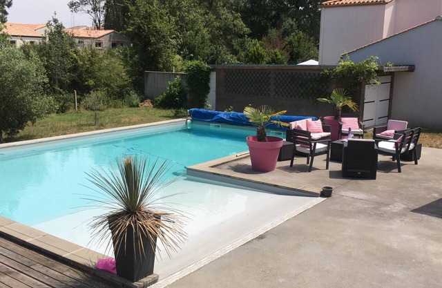 Villa in Vendée ideal for a large family with lots of space inside and out