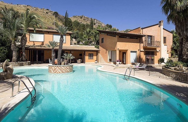 Villa in Agrigento near Valley of the Temples