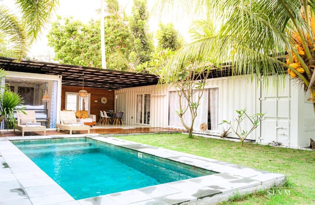 VILLA KOTAK shipping containers house