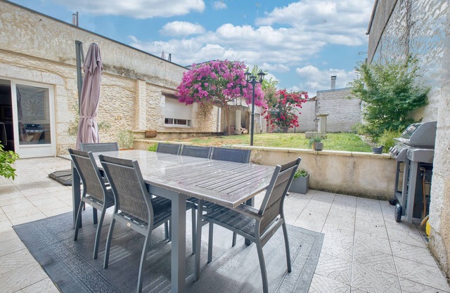 Villa L’Envie d’Eymet – Garden, private terraces, Wi-Fi, BBQ, ideal for families & remote work